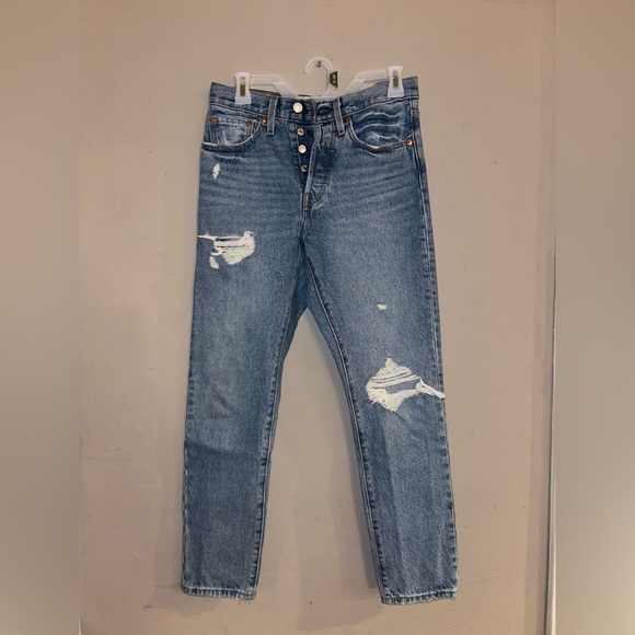 Levi's Women's Premium 501 Skinny Jeans - Picture 3 of 10